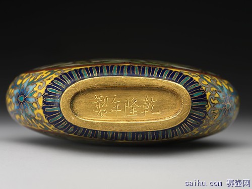 景泰蓝鼻烟壶，清乾隆年间，现藏于美国大都会博物馆1.jpg